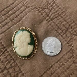 Cameo Pin/Brooch